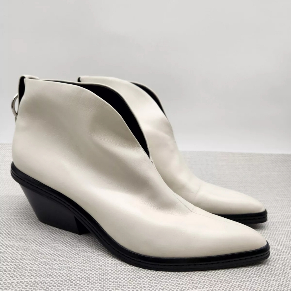 Via Spiga Finna Women 7.5 M White Black Bootie Leather Ankle Western Cowgirl